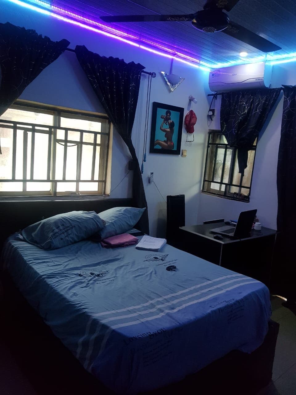 Glorious: Room & ensuite