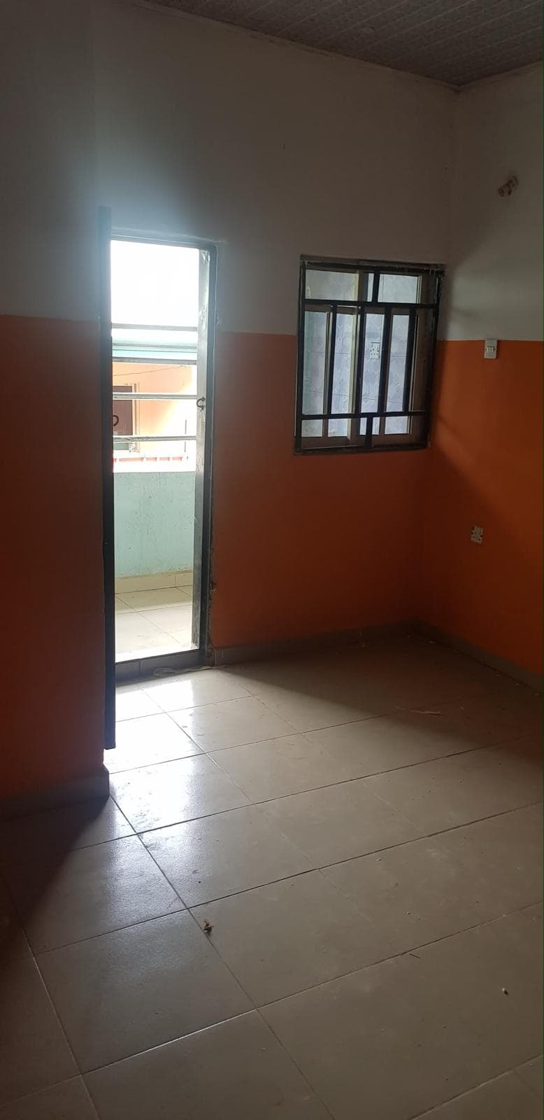 Glorious: Room & balcony door